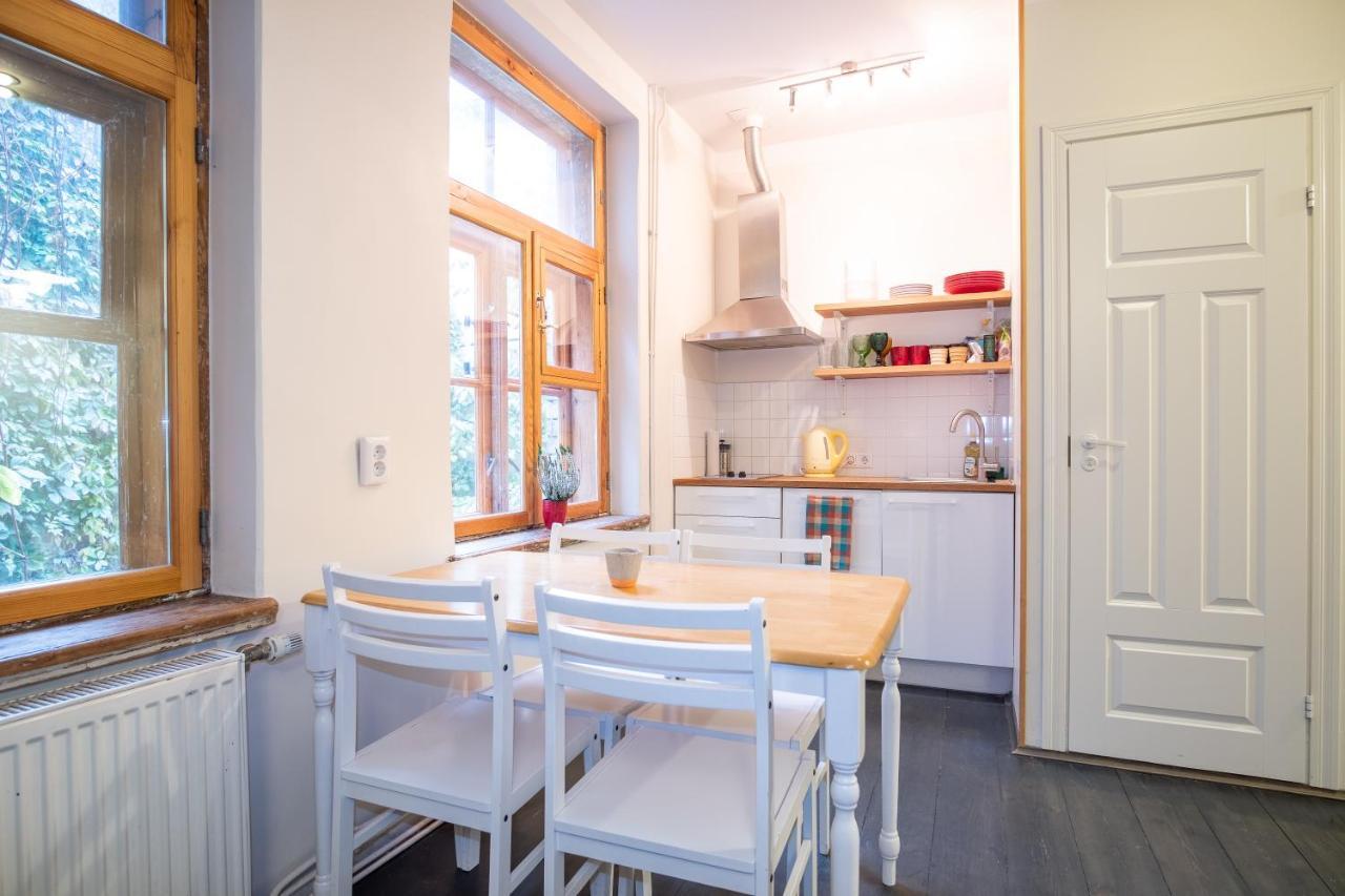 Dream Stay - Bright 2-Bedroom 2-Floor Old Town Apartment Tallin Exterior foto