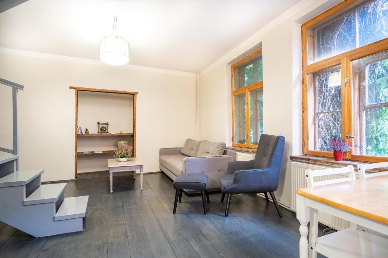 Dream Stay - Bright 2-Bedroom 2-Floor Old Town Apartment Tallin Exterior foto