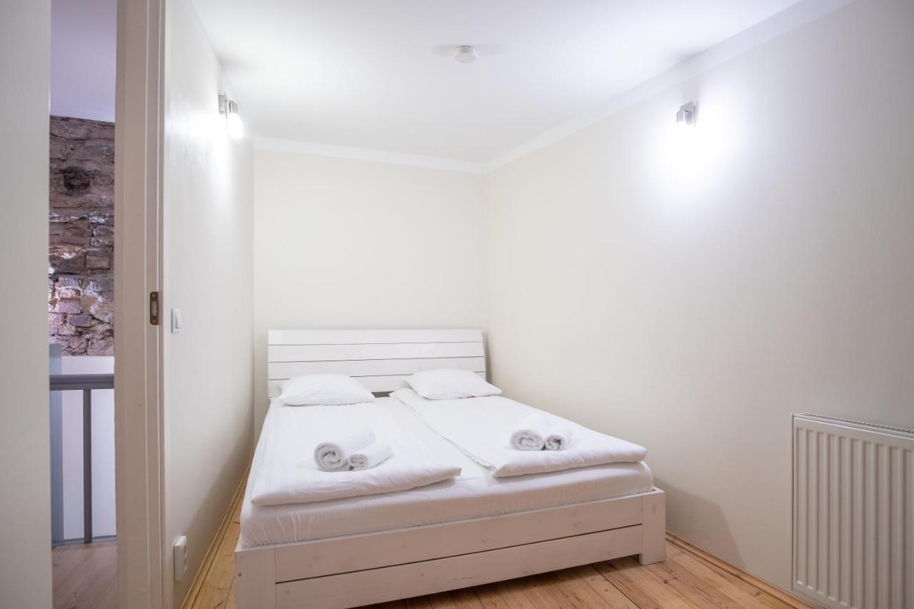 Dream Stay - Bright 2-Bedroom 2-Floor Old Town Apartment Tallin Exterior foto