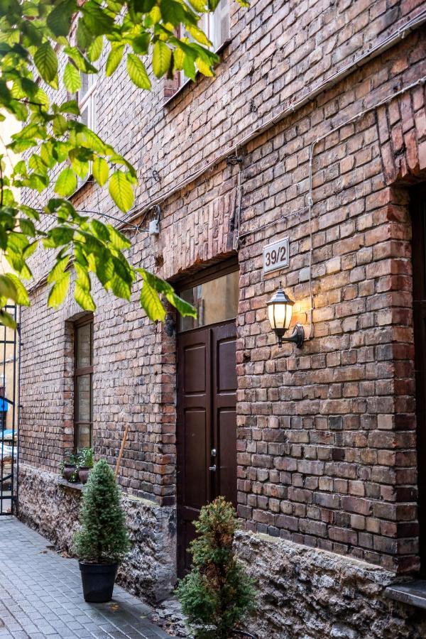 Dream Stay - Bright 2-Bedroom 2-Floor Old Town Apartment Tallin Exterior foto